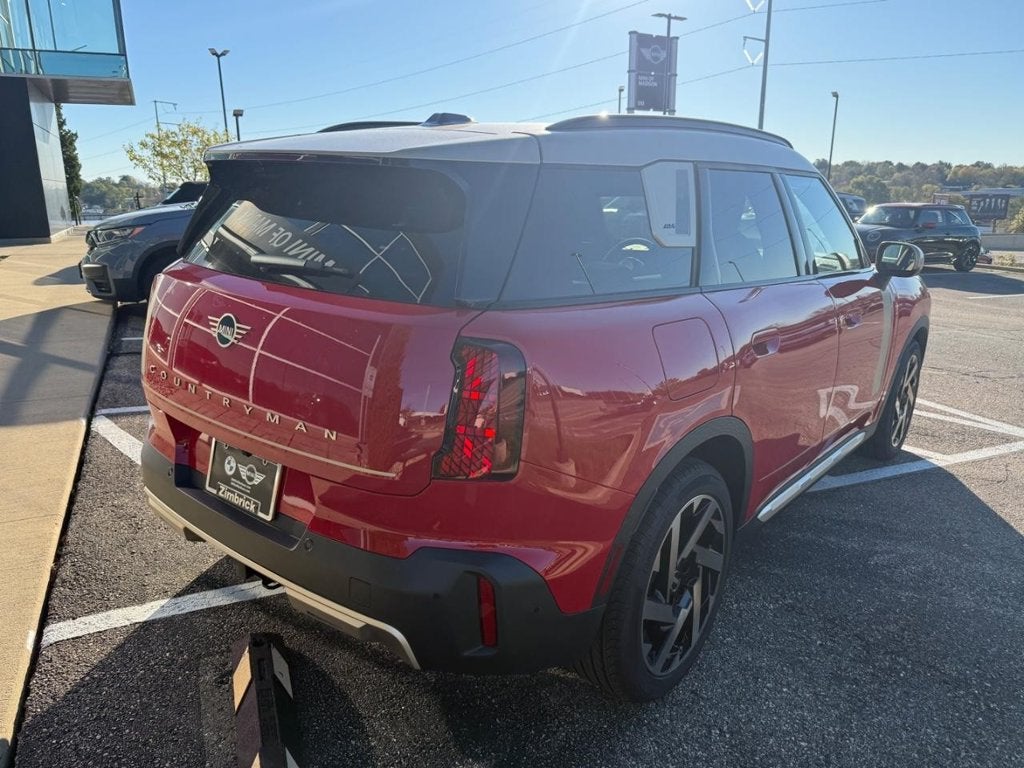 2027 MINI COUNTRYMAN ICONIC