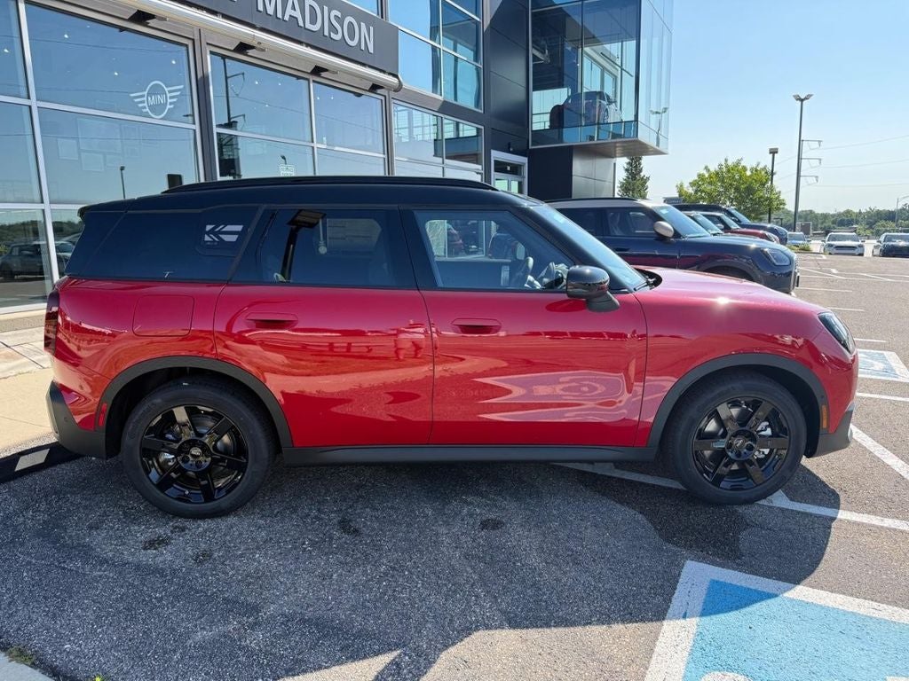 2027 MINI COUNTRYMAN Base