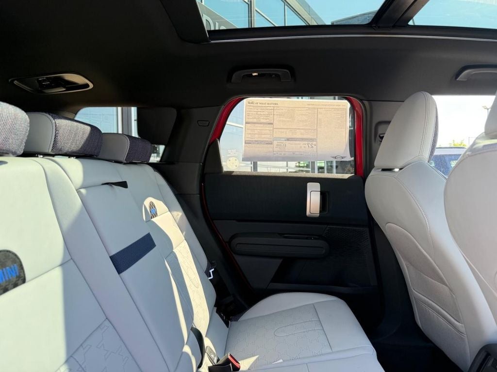 2027 MINI COUNTRYMAN Base