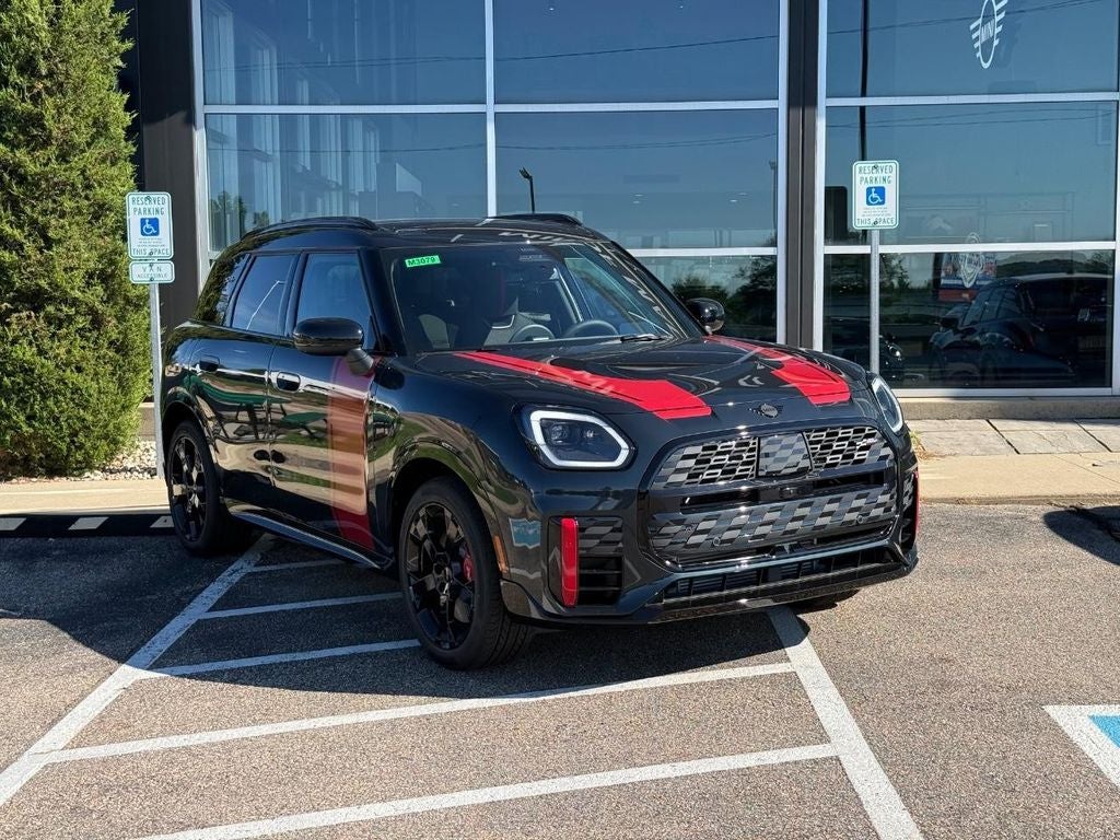 2027 MINI COUNTRYMAN ICONIC