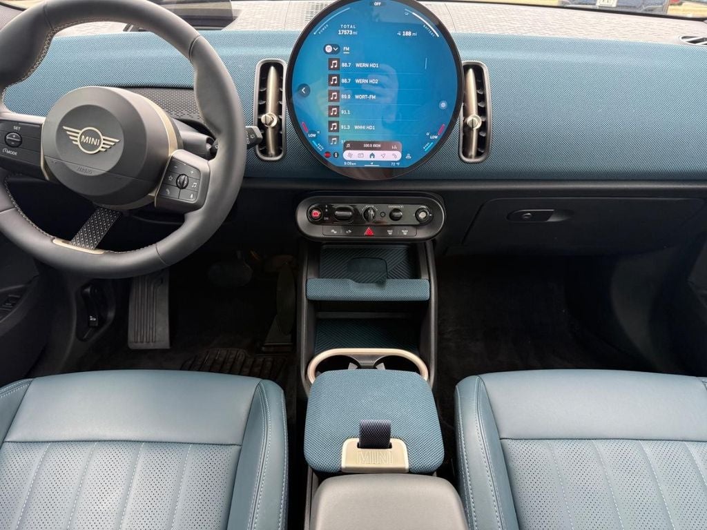 2025 MINI COUNTRYMAN Iconic