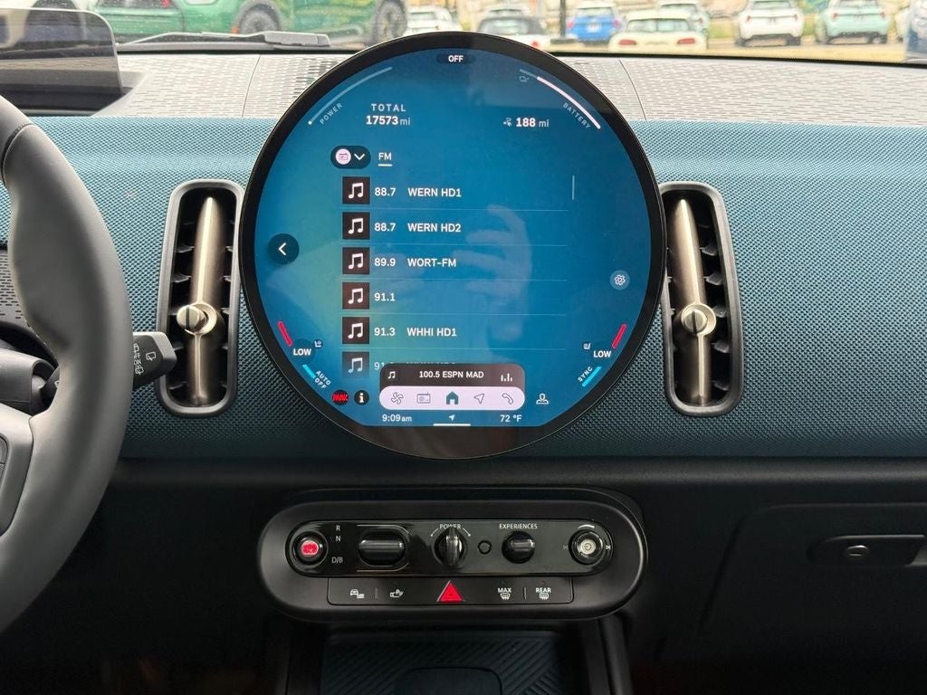 2025 MINI COUNTRYMAN Iconic