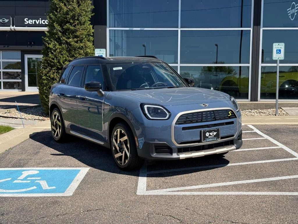 2025 MINI COUNTRYMAN Iconic