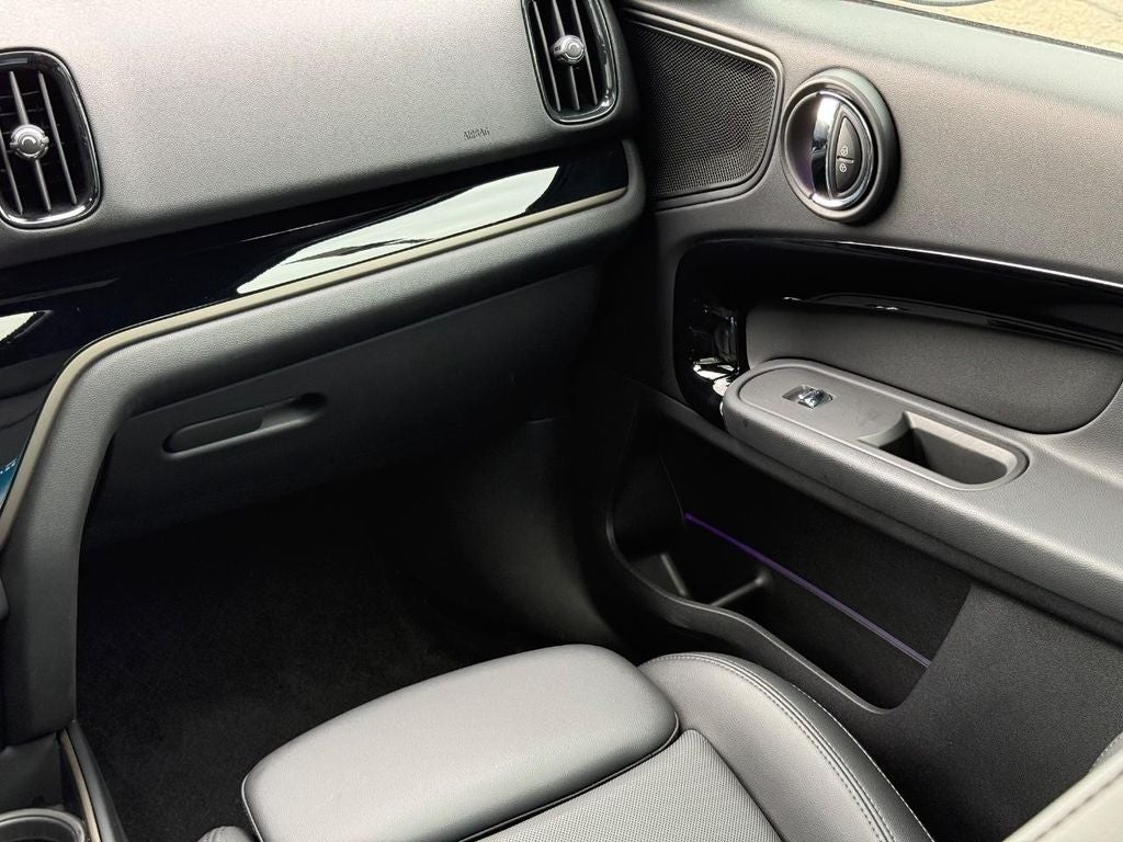 2024 MINI COUNTRYMAN Signature