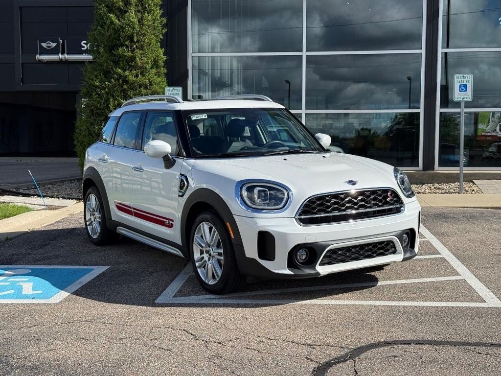 2024 MINI Countryman Cooper S ALL4's photo