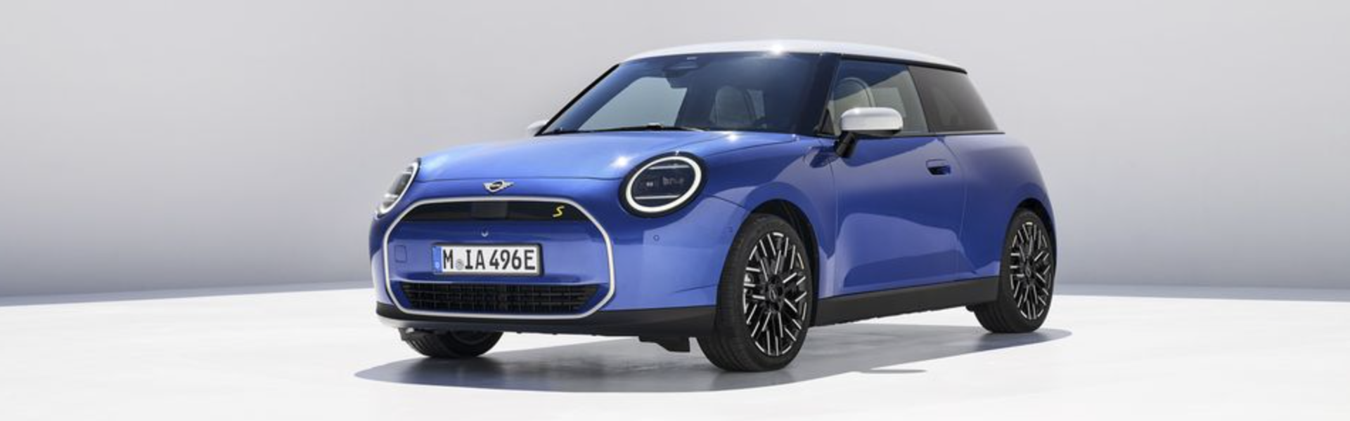 2024 MINI Electric Harp-top 2 Doors side view