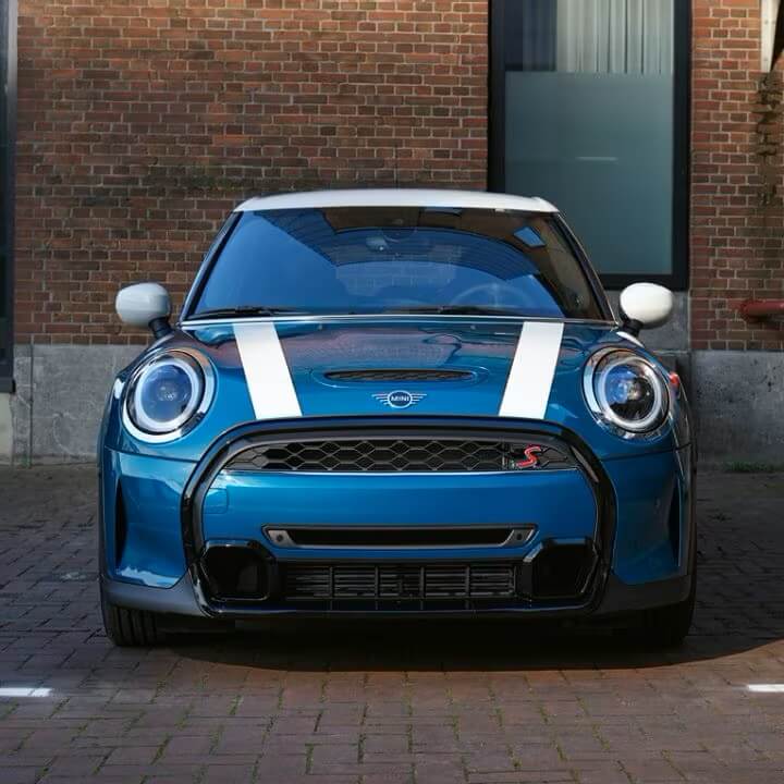New MINI Hardtop 4 Door Dynamic Design